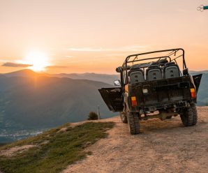 Installing Kentrol Tailgate Hinges On Your Jeep