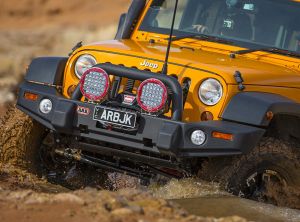 ARB Deluxe Combination Bull Bar Bumper (Satin Black) For 2007-18 Jeep Wrangler JK 2 Door & Unlimited 4 Door Models 3450240