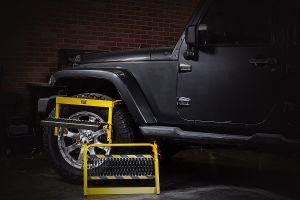 CAT Tire Mounted Work Service Step for Jeeps, SUVs, Trucks 980556